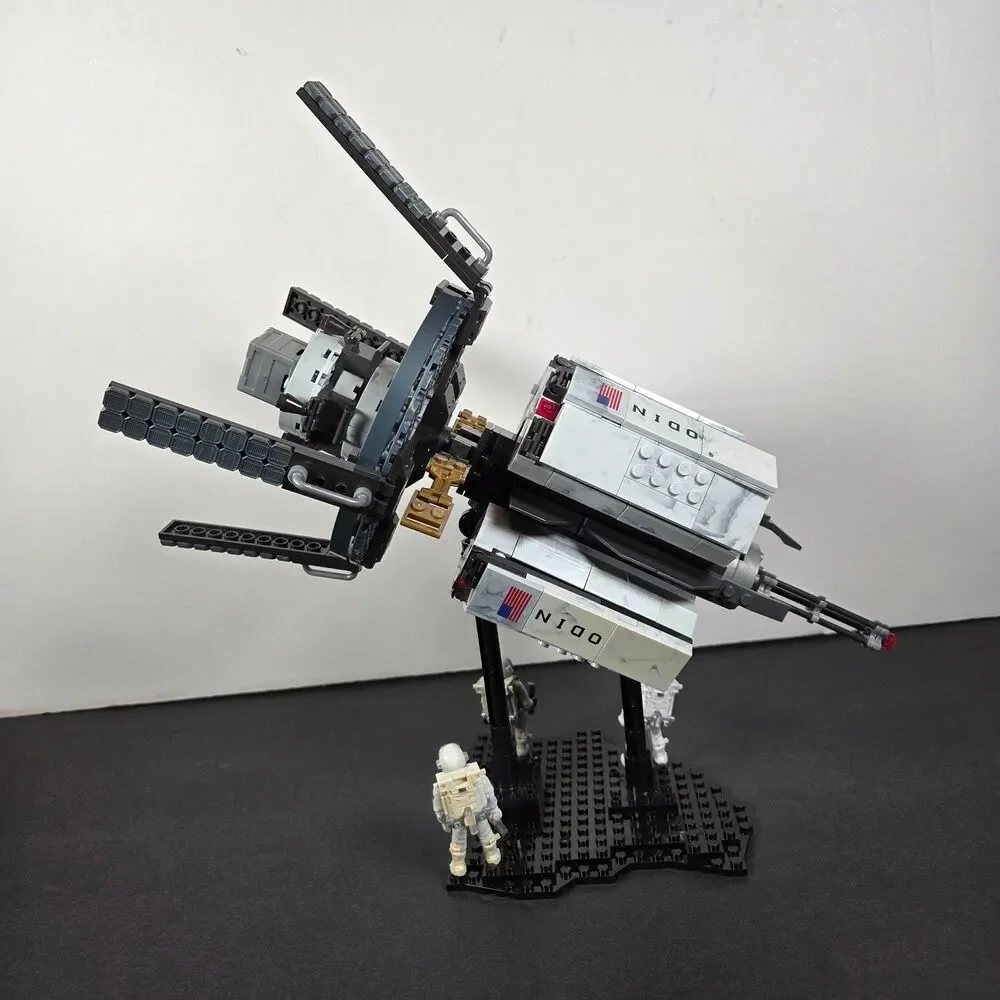 Mega Bloks Call of Duty Odin Space Station Strike 06863 READ DESCRIPTION